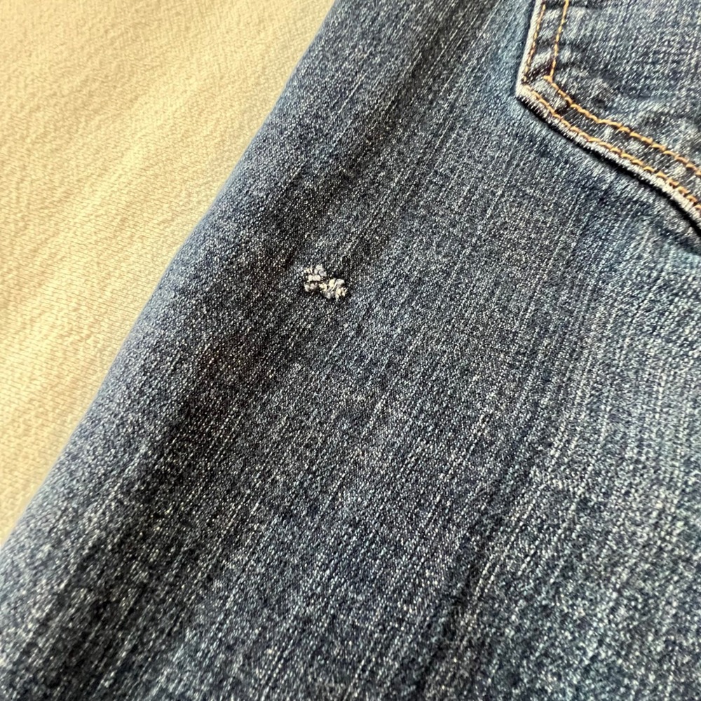 Levis 559 Relaxed Straight Jeans Mens 36x32 Blue Medium Wash Denim 00559-0461 - Picture 7 of 7